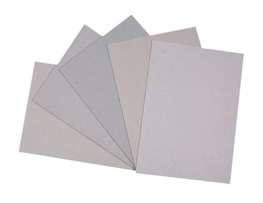 Für die Verpackung von Auskleidungspapiermodellen werden Graupapier und dickes Papier verwendet