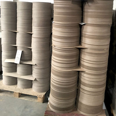 Qualitätspapier für Duplexplatten: Auf einer Seite weiß mit grauer Rückseite