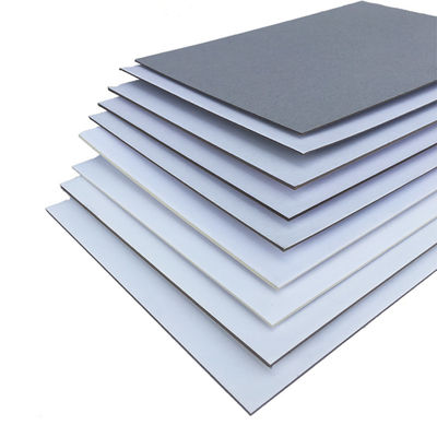 Papier aus recyceltem Pappezellstoff mit grauer, weißer Rückseite, Duplexpapier, mit Beschichtung für Offsetdruck, Einseite