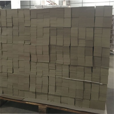 Papier aus recyceltem Pappezellstoff mit grauer, weißer Rückseite, Duplexpapier, mit Beschichtung für Offsetdruck, Einseite