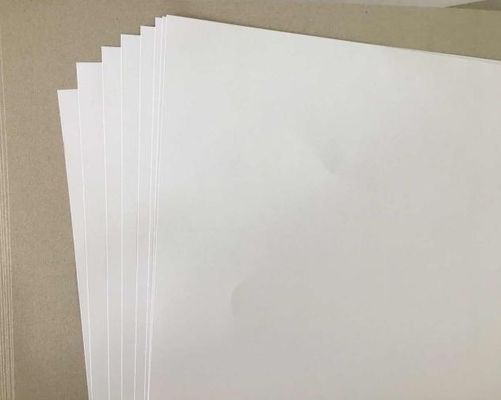 Nicht beschichtet, holzfreies Offset-Druckpapierblatt, hochweiß 70 gsm OEM