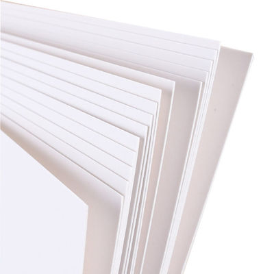 80 Gsm 700x1000mm Glanzpapier C2S Kunstpapier Weiß Farbe Hohe Steifigkeit
