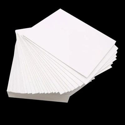 Großhandel mit Kunstkartonpapier aus 100% Jungfruchtzellstoff C2S