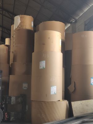 Beschichtetes Kraftlinerpapier für Offsetdruck und kundenspezifische Bestellung akzeptiert