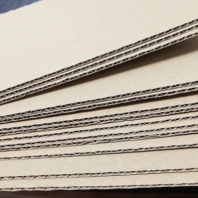 B C E F Flöte Karton Wellplatten 3 Schicht 5 Schicht individuelle Dicke / Größe
